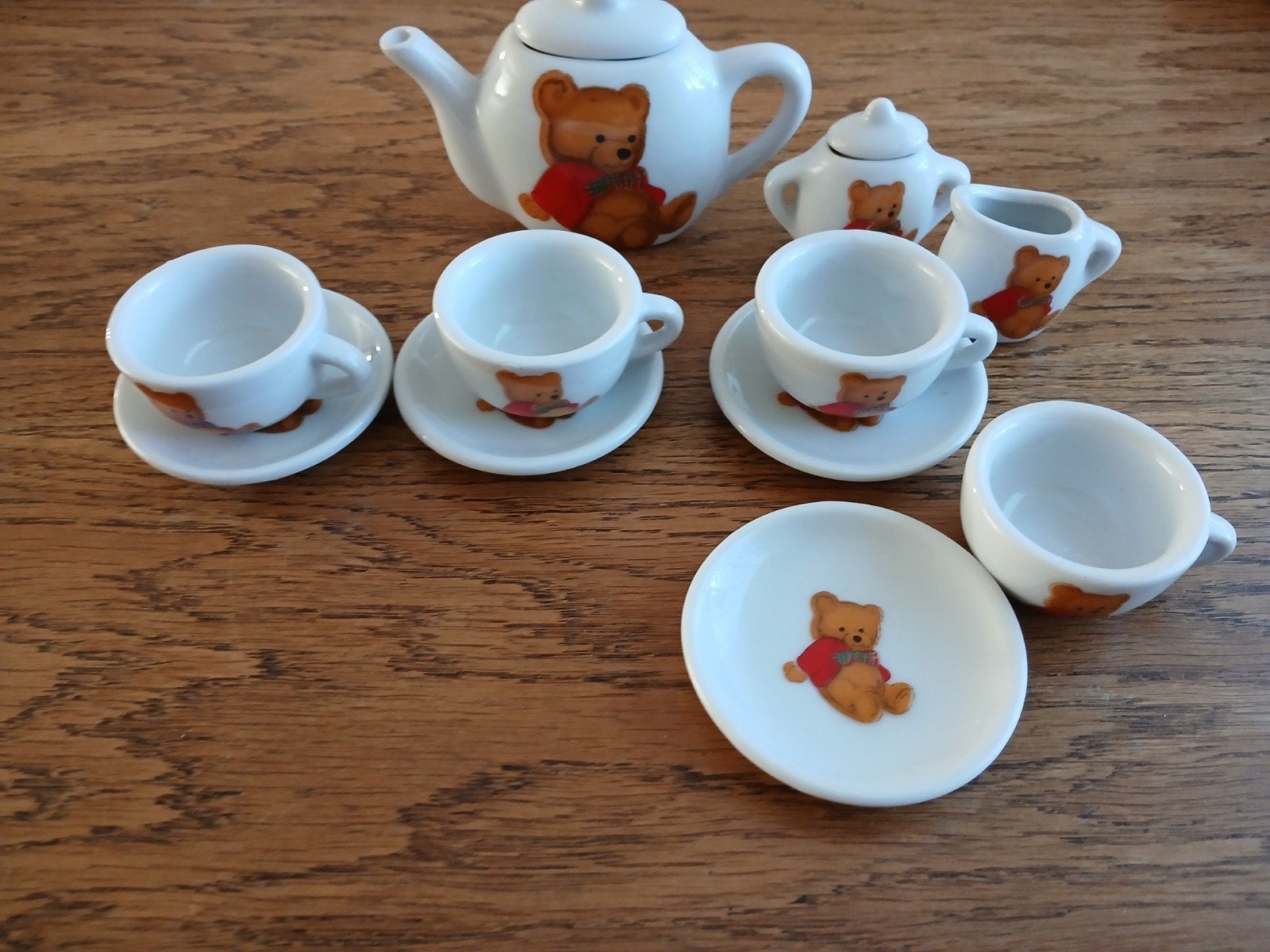 poppenservies beren, Ophalen, Zo goed als nieuw