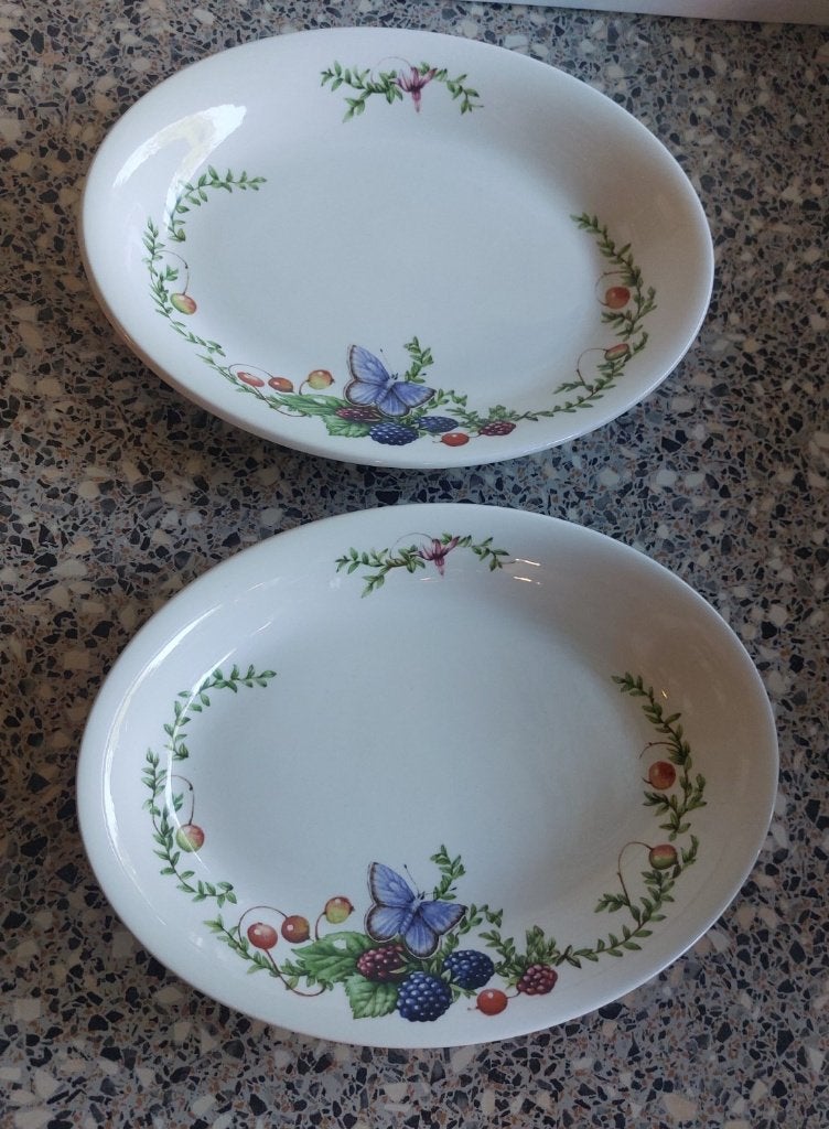 2 schaaltje serveerschaal  Marjolein Bastin Meakin Wedgwood, Ophalen of Verzenden, Overige stijlen, Wedgwood, Porselein