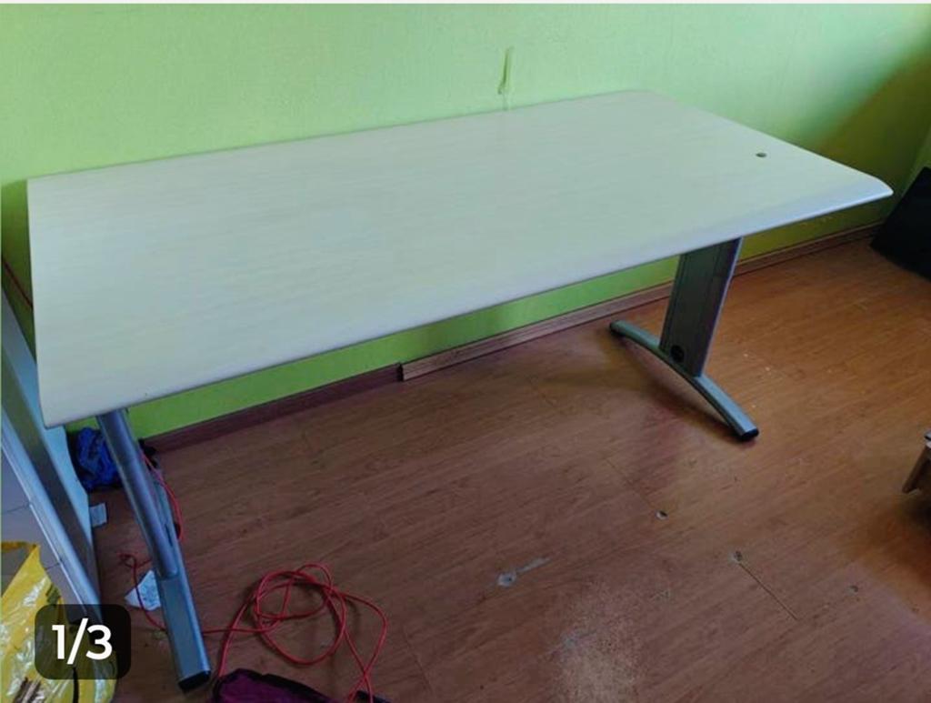 Mooi groot bureau 160/80cm, Ophalen, Zo goed als nieuw