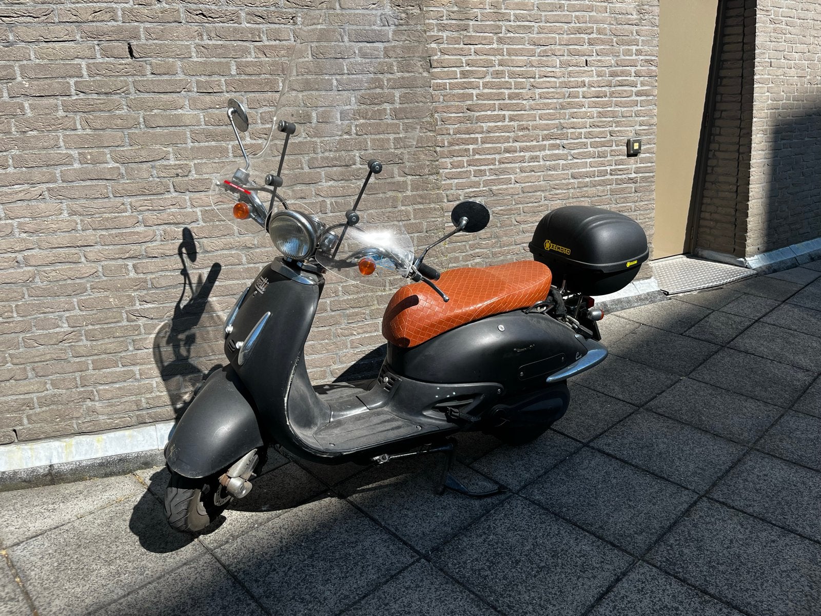Ebretti elektrische scooter inclusief helm, Ophalen, Gebruikt, Elektrisch