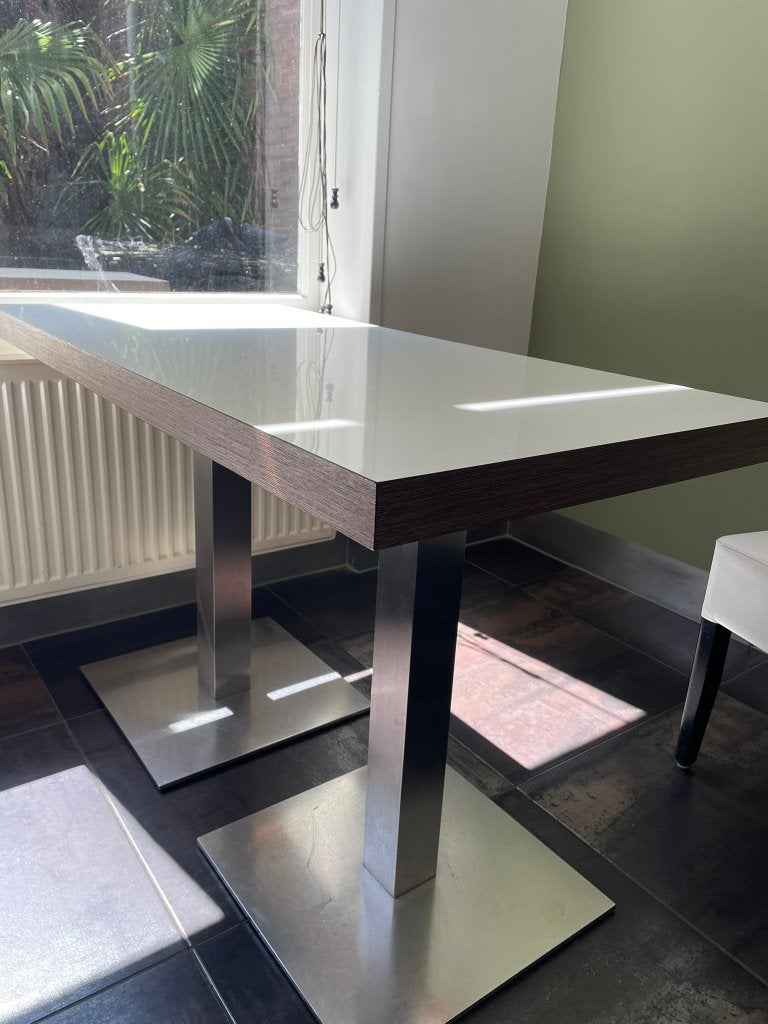 4-persoonstafel hoogglans wit RVS onderstel, Ophalen, Kunststof, Gebruikt, 100 tot 150 cm
