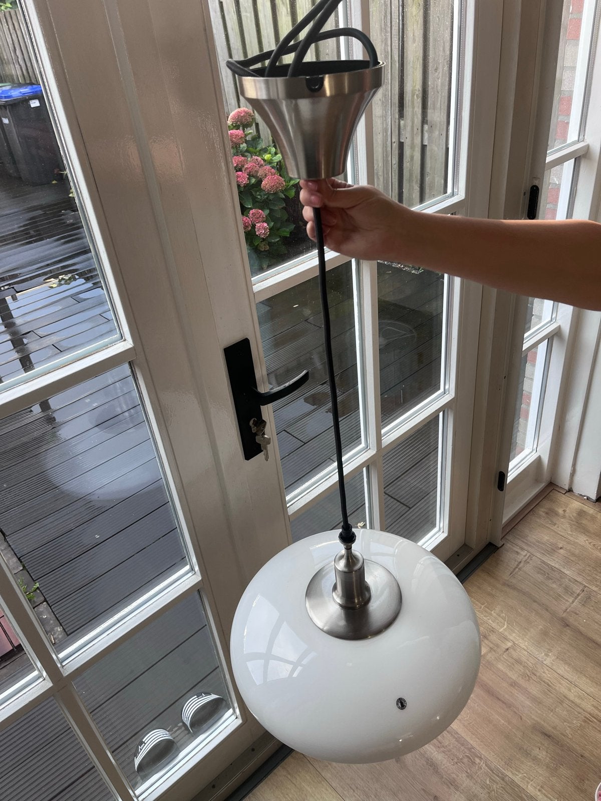 IKEA hanglamp met melkglas kap - 40cm breed, Huis en Inrichting, Ophalen, Zo goed als nieuw, Glas, E27 (groot)