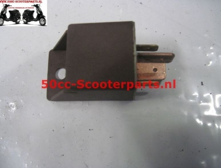 Startrelais Vespa lx s lxv Zip 4T 2V - 58115R gebruikt, Ophalen of Verzenden