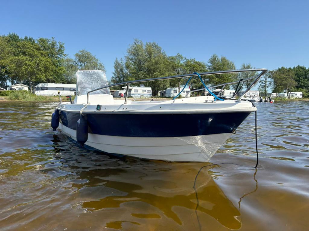 Topcraft 435 Consoleboot met Mercury 9.9PK en Kanteltrailer, Zonnedek, Gebruikt, 4 m, Buitenboordmotor