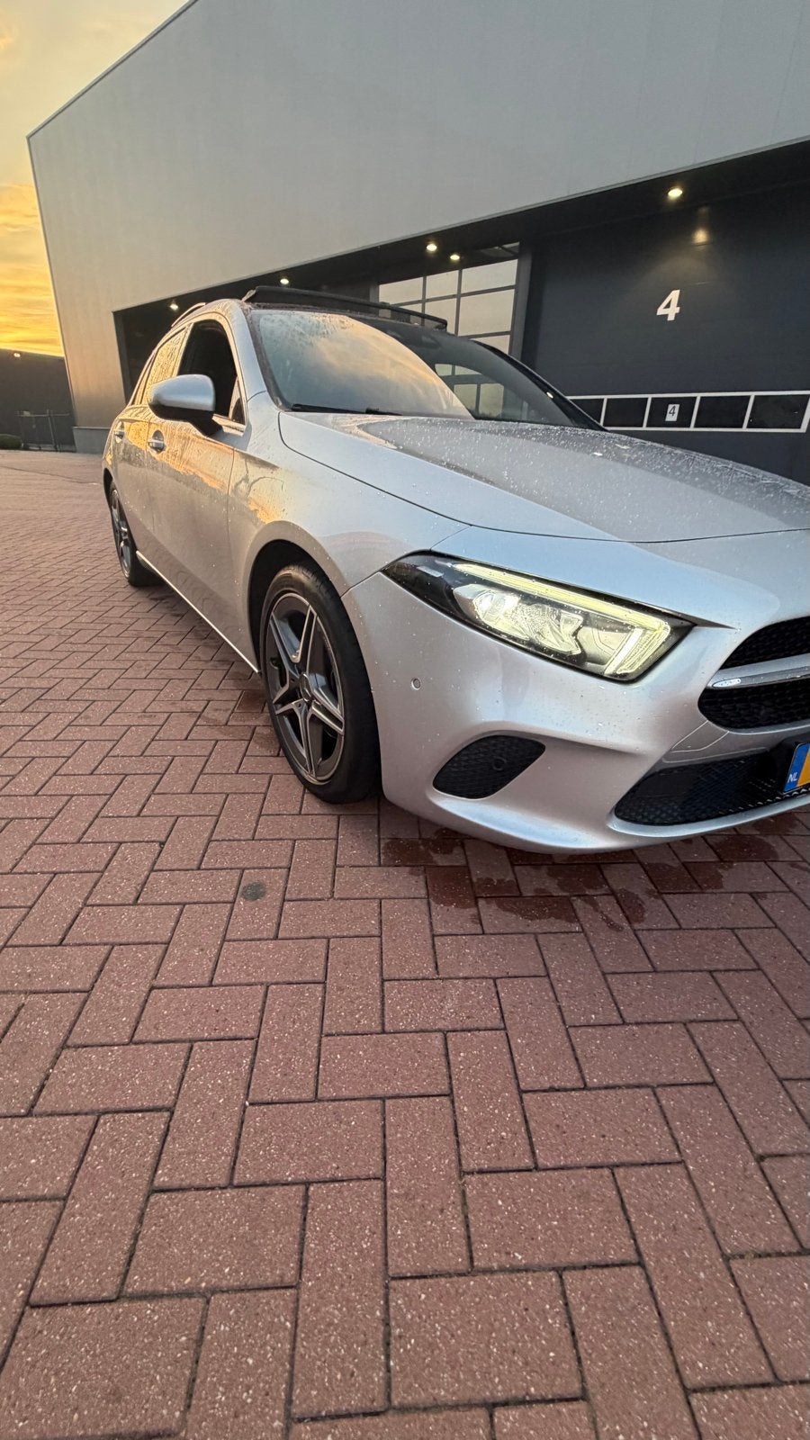 Mercedes-Benz A-Klasse A 200 163pk 7G-DCT 2020 Grijs, Auto's, Mercedes-Benz, 4 cilinders, 163 pk, Particulier, 1600 kg