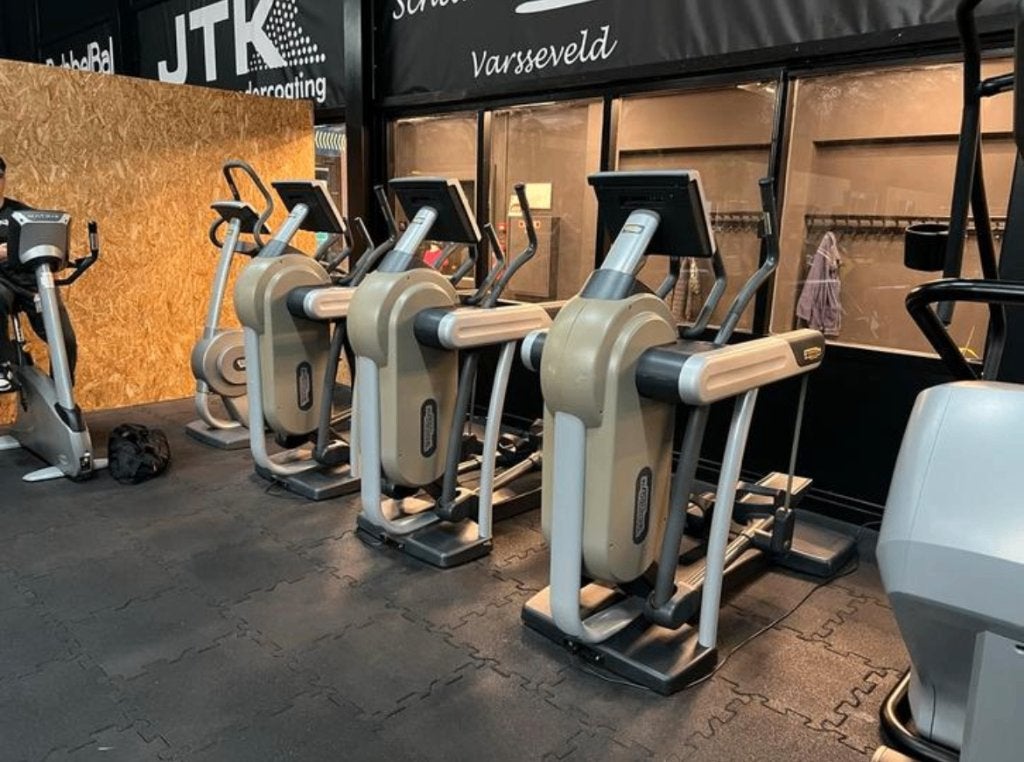 Foto 16 van 20 apparaten!! TechnoGym/Matrix/Johnson samen voor