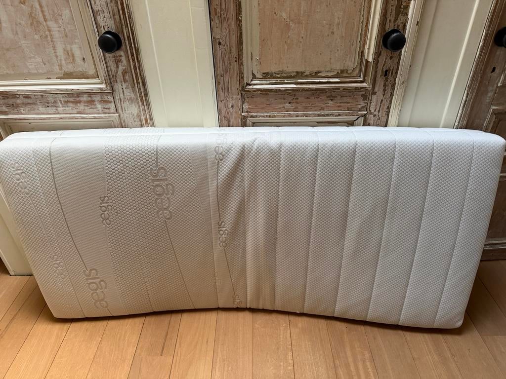 Aegis matras 200 x 90 - Comfortabel en hygiënisch, Ophalen, Zo goed als nieuw