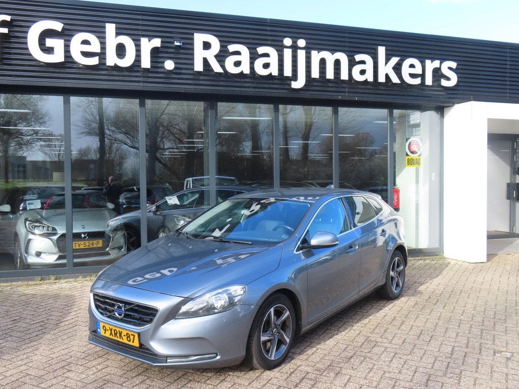 Volvo V40 2.0 D4 Momentum*Navi*ECC*EXPORT* (bj 2014), Voorwielaandrijving, Euro 5, Gebruikt, 30 km/l