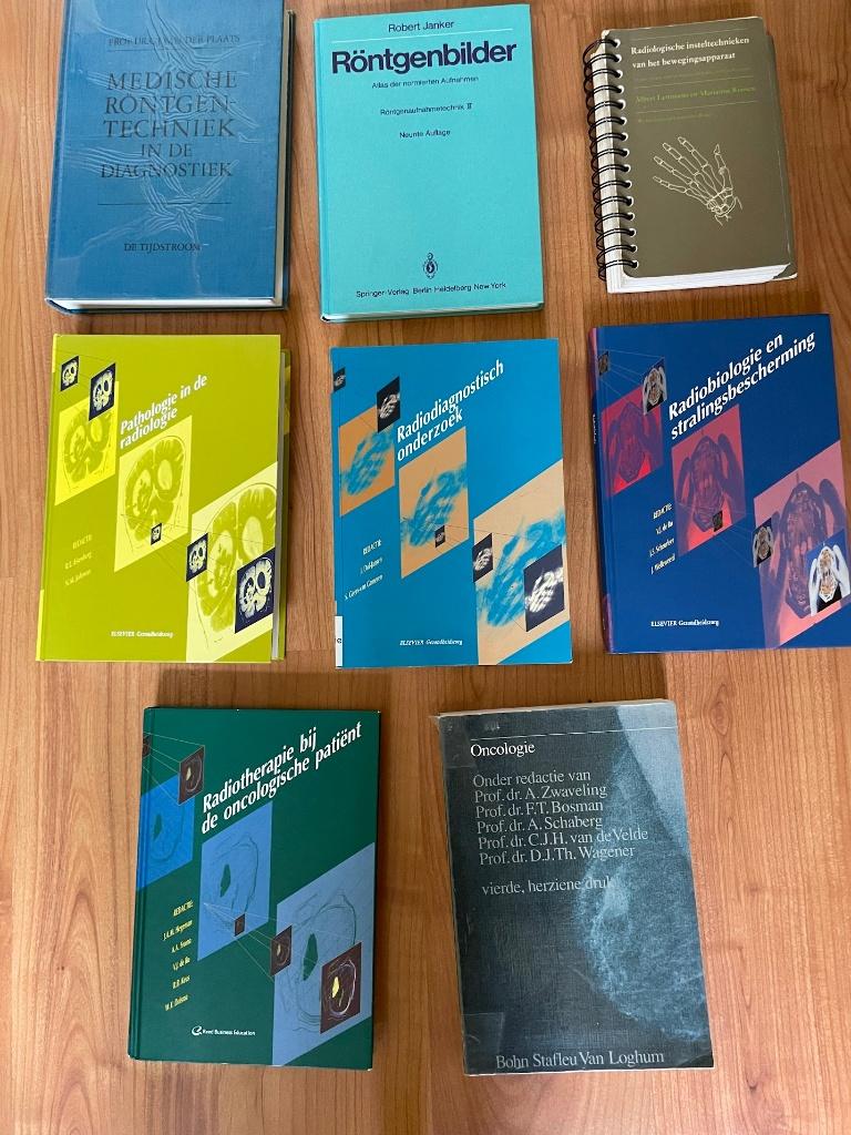 Studie boeken MBRT  en radiologie vintage, Boeken, Ophalen, Diverse auteurs, HBO, Zo goed als nieuw