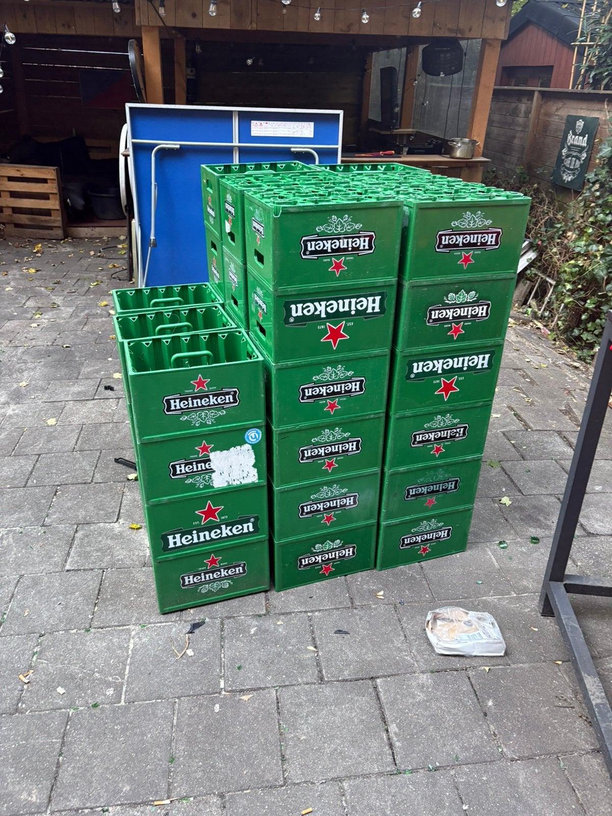 Lege bierkratten gratis op te halen, Ophalen, Zo goed als nieuw