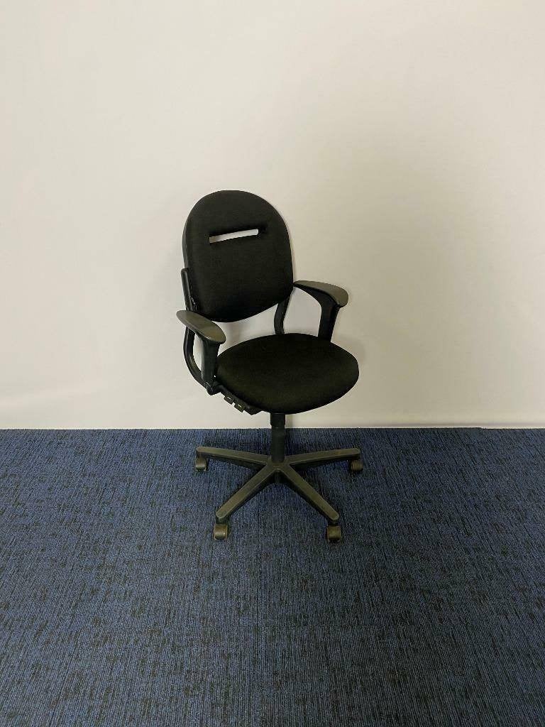 50 x Bureaustoel Ahrend 220, nieuw zwart gestoffeerd, Ophalen, Gebruikt, Zwart, Bureaustoel