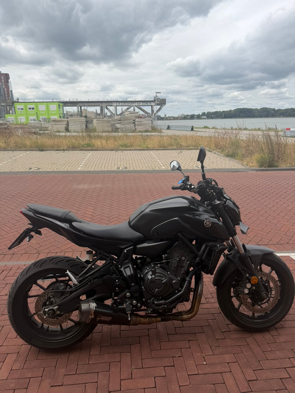Yamaha MT-07 Tech Black A2, 2 cilinders, Occasion, Particulier, Minimaal motorrijbewijs A2