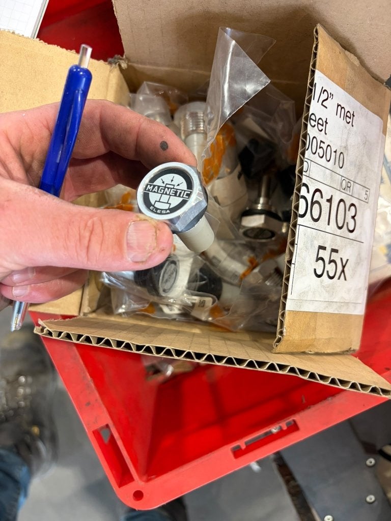 Vanghaken, mestpomp, topstangen, afsluiter, stop met magneet, Ophalen