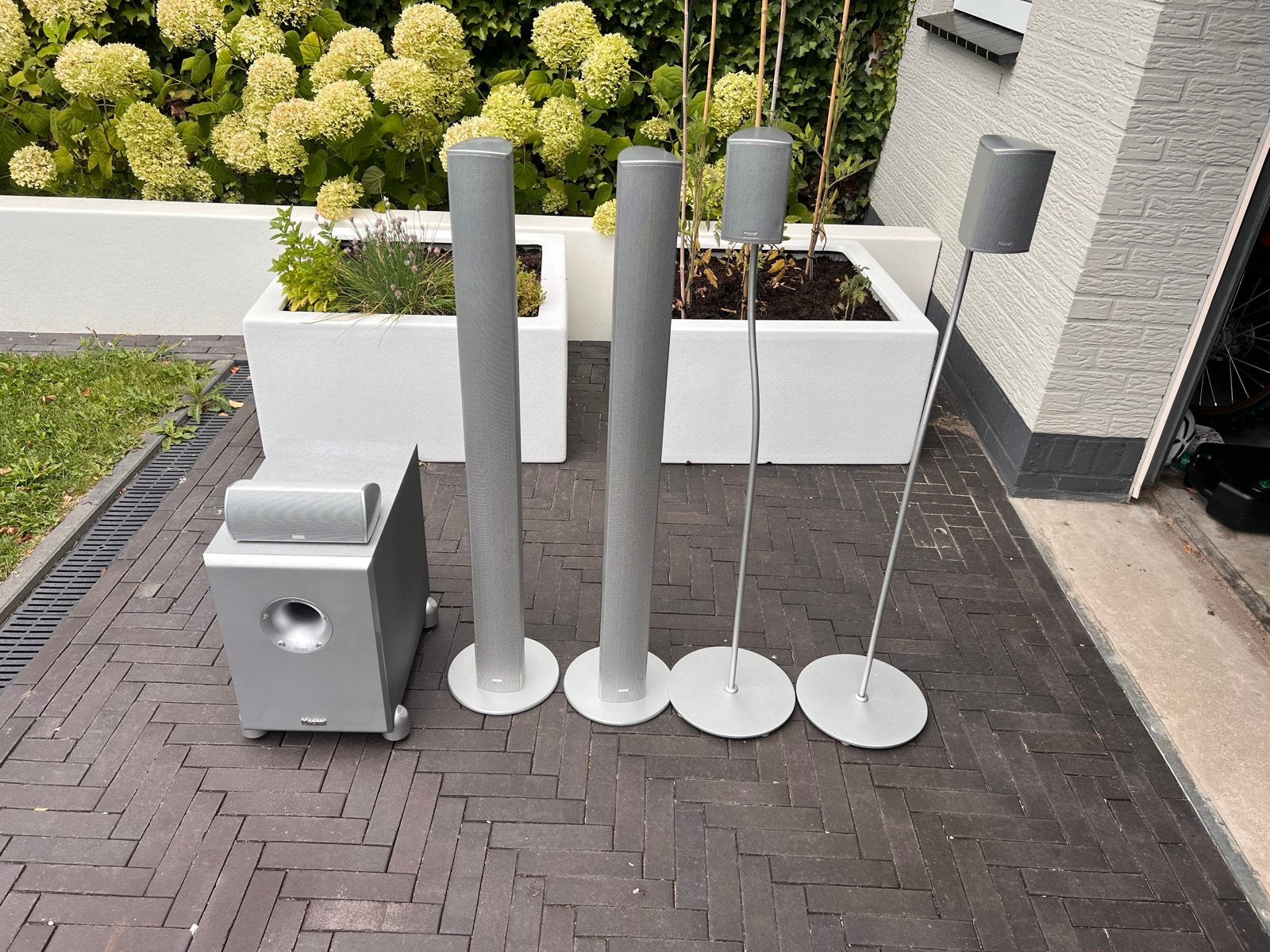 Magnat Needle 9000 Alu 5.1 Home Cinema Systeem, Gebruikt, 70 watt of meer, 5.1-systeem, Overige spelers