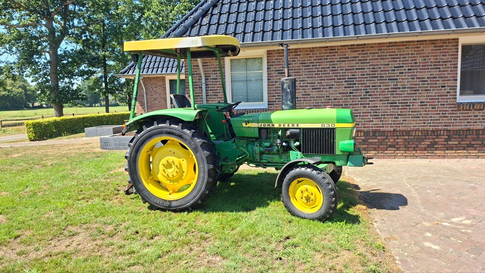 te koop nette john deere 830, Zakelijke goederen, Agrarisch | Tractoren, 5000 tot 7500, John Deere, tot 80 Pk, Gebruikt, Ophalen