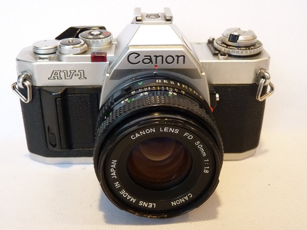 Canon AV-1 met  Canon FD 1.8/50mm, Audio, Tv en Foto, Fotocamera's Analoog, Ophalen of Verzenden, Zo goed als nieuw, Spiegelreflex