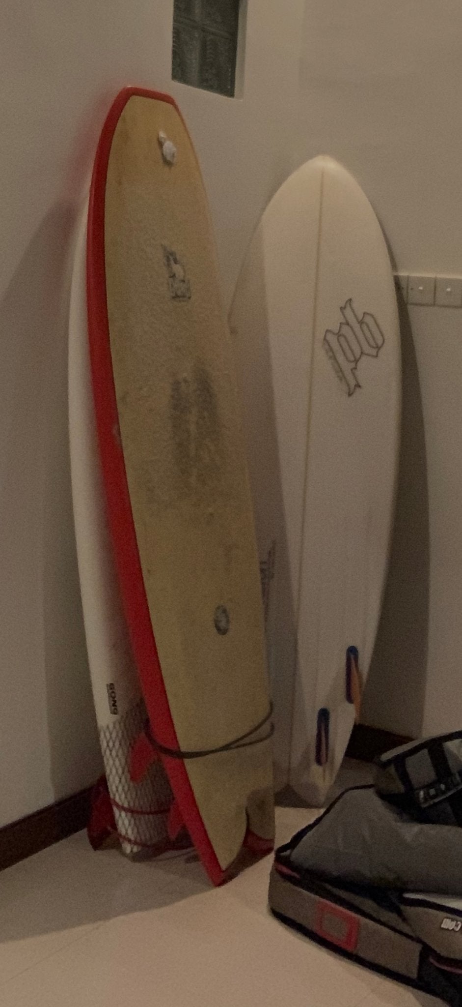 Gong Surfboard Hybrid 6'4 Bamby 65 liter, Watersport en Boten, Golfsurfen, Ophalen, Gebruikt, Funboard, Met koord