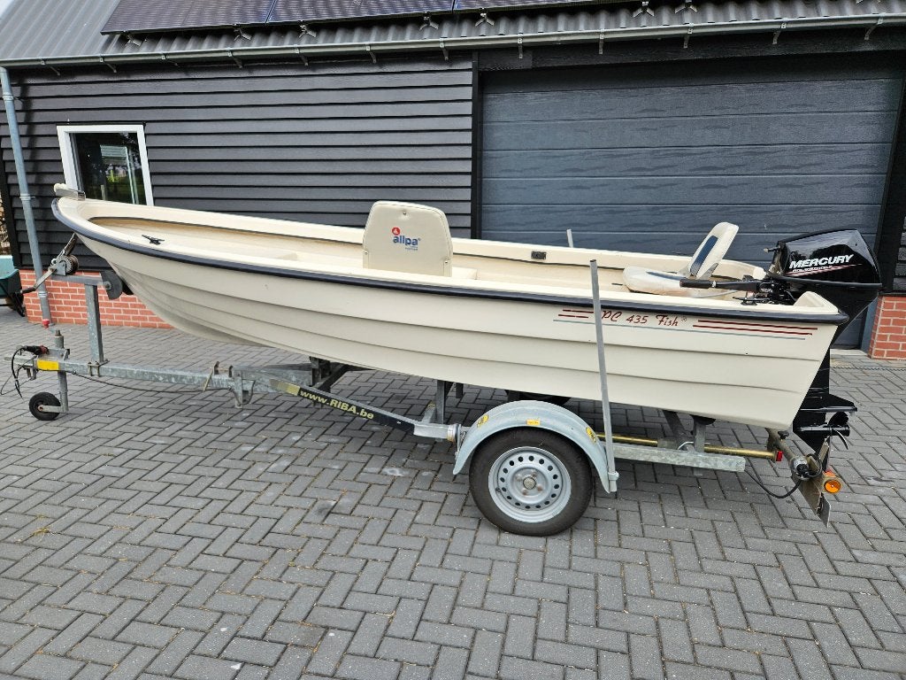 Visboot/toerboot - Mercury 8 pk, Watersport en Boten, Vis- en Consoleboten, Ophalen, 8 pk, Gebruikt, 4 m