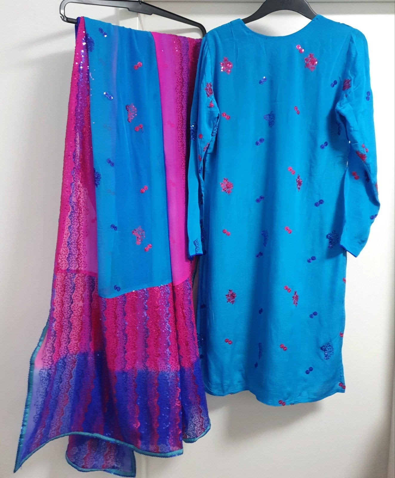 Prachtige Indiase/Pakistaanse kameez met pailletten, Maat S, Ophalen of Verzenden, Nieuw, Maat 36 (S), Blauw