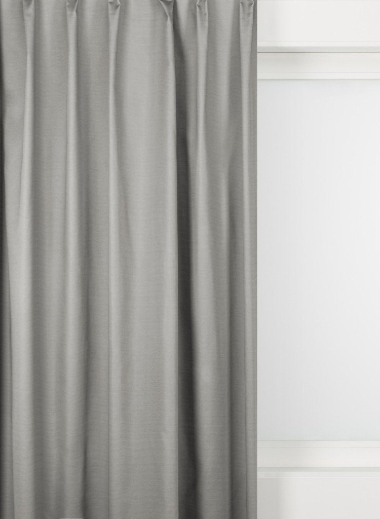 Verduisterende gordijnen lichtgrijs, 230x240cm, enkele plooi, Huis en Inrichting, Ophalen, Gebruikt, 200 cm of meer, 200 cm of meer