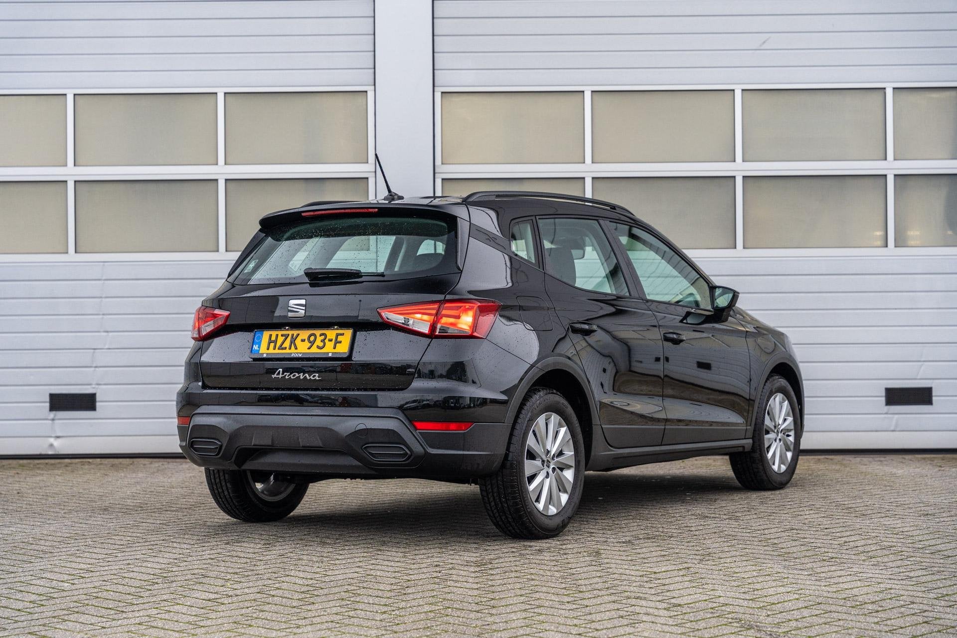 SEAT Arona 1.0 EcoTSI 95pk Reference | Apple Carplay/Android, Auto's, Voorwielaandrijving, 12 maanden, Stof, 95 pk