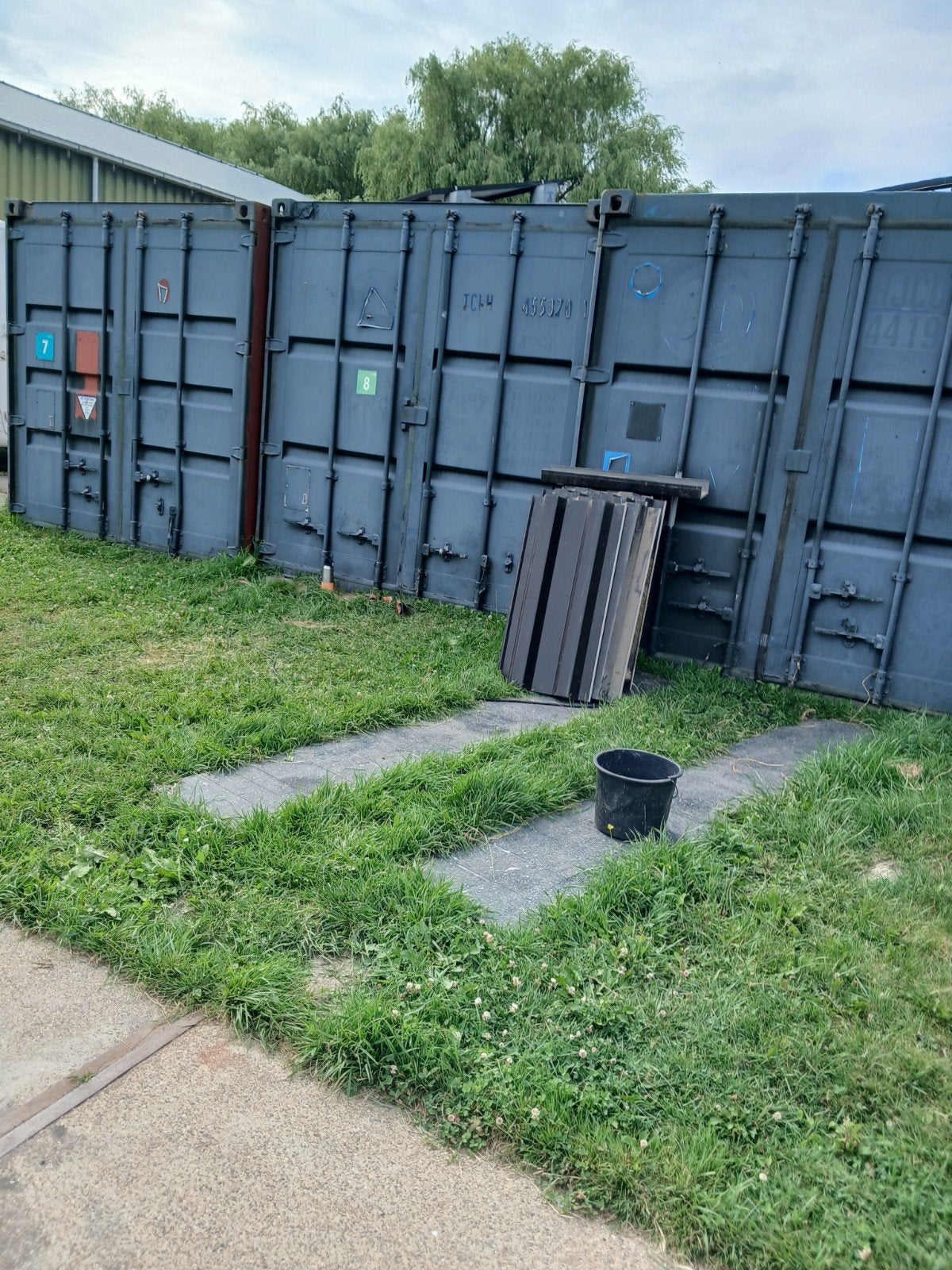 3 x 40ft Container met Stelling, Werkbank & Zonnepanelen, Zakelijke goederen, Machines en Bouw | Keten en Containers, Ophalen