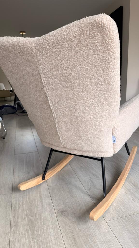 Comfortabele schommelstoel in teddy stof, Ophalen, Gebruikt, 75 tot 100 cm, Stof