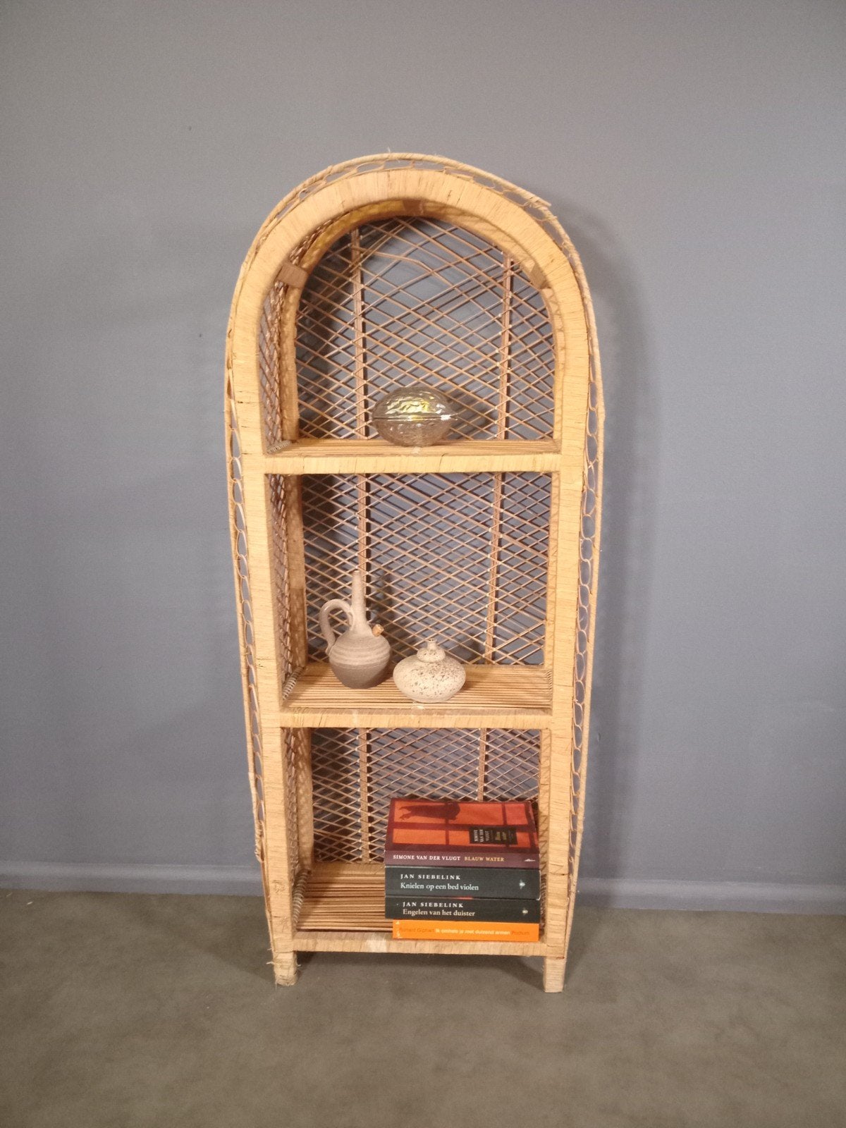 Boho Rotan Boogkast Boogkastje Vintage, Ophalen, Gebruikt, Minder dan 25 cm, 100 tot 150 cm
