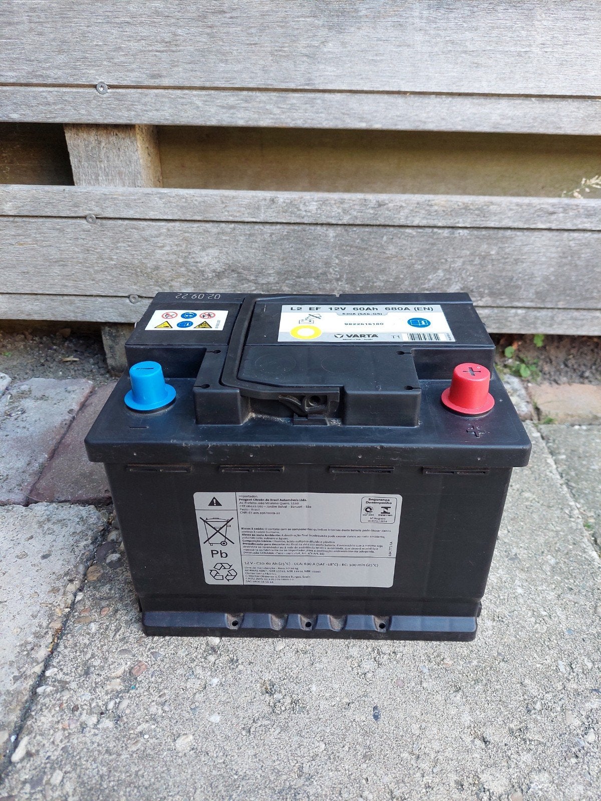 Gebruikte Varta accu ! 12 volt / 680A\ 60 ah / Prijs €27,50, Ophalen, Gebruikt, Universele onderdelen