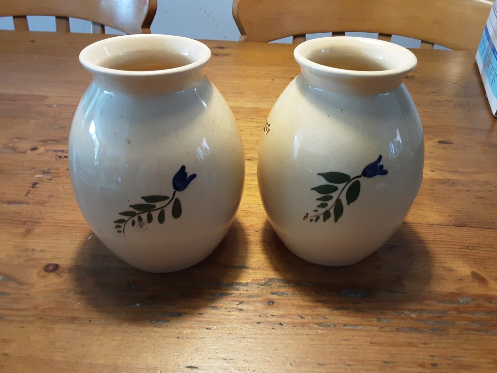 Set van 2 Vintage Keramische Vazen met Bloemenpatroon, Ophalen of Verzenden