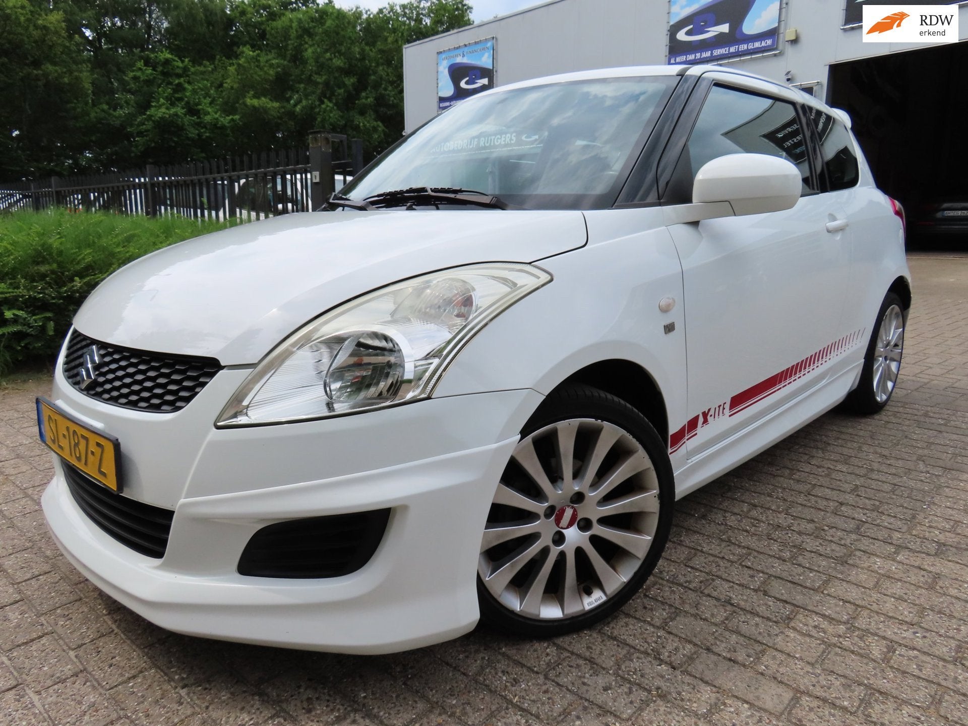 Suzuki Swift 1.2 Base X-ite, Auto's, Suzuki, Voorwielaandrijving, Stof, Gebruikt, 400 kg