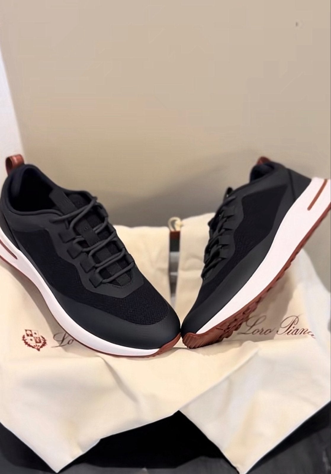 Loro Piana Sneaker Walk Luxe Schoenen Maat 42 Zwart, Kleding | Heren, Schoenen, Zwart, Ophalen of Verzenden, Sneakers of Gympen