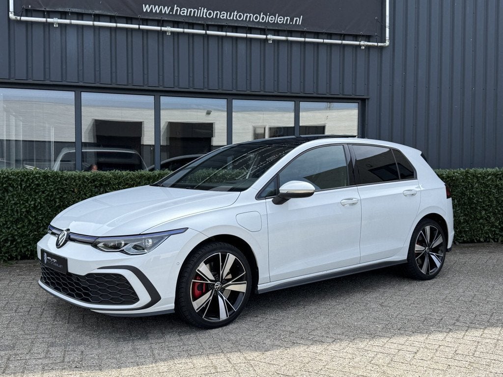 Volkswagen Golf 8 GTE 1.4 TSI 245pk DSG / Aut. E-Hybrid Pano, Auto's, Volkswagen, Gebruikt, Euro 6, 4 cilinders, Alcantara