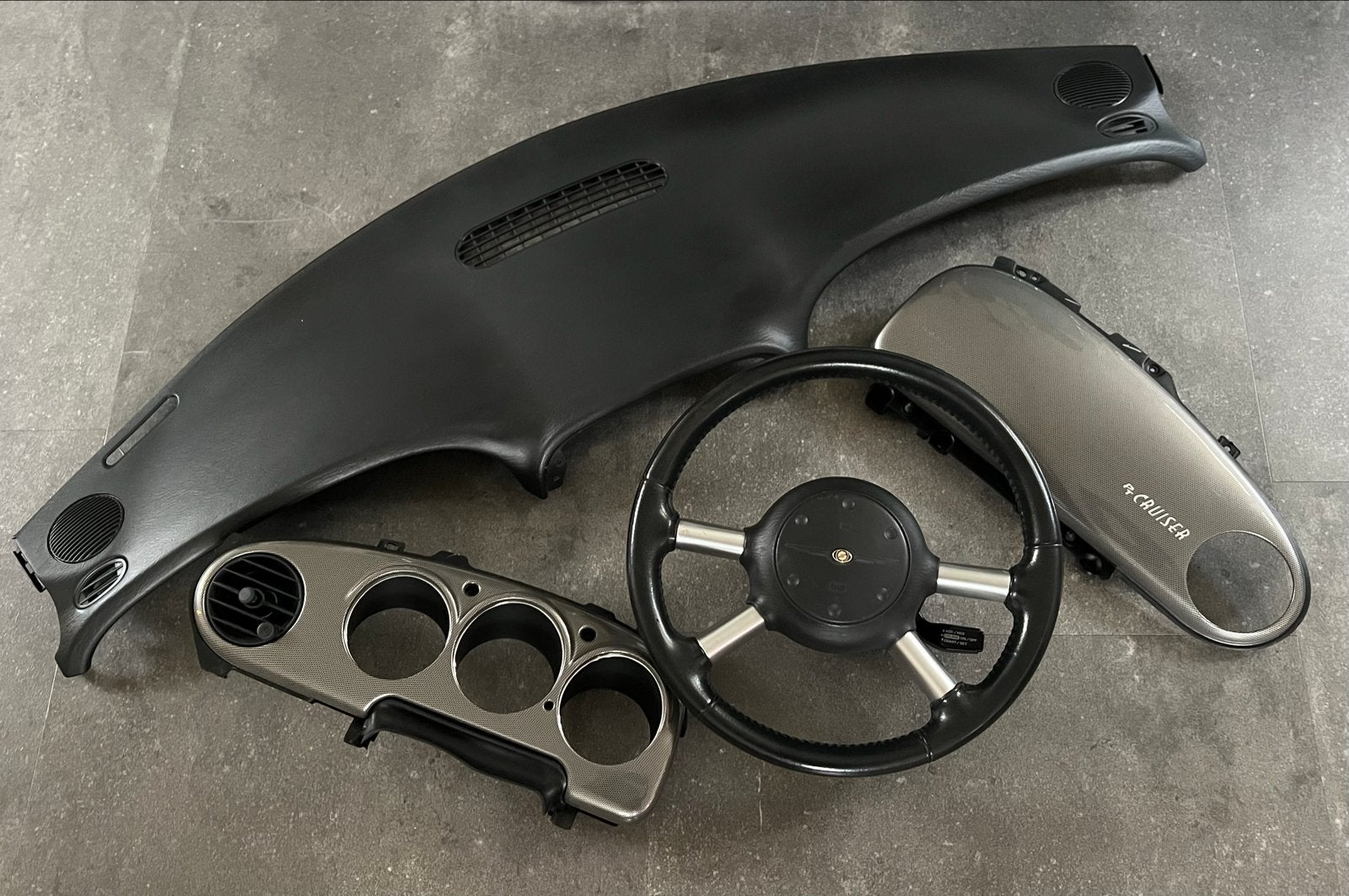 Stuurwiel en Carbon Dashboard delen Chrysler PT Cruiser GT, Ophalen, Gebruikt, Chrysler