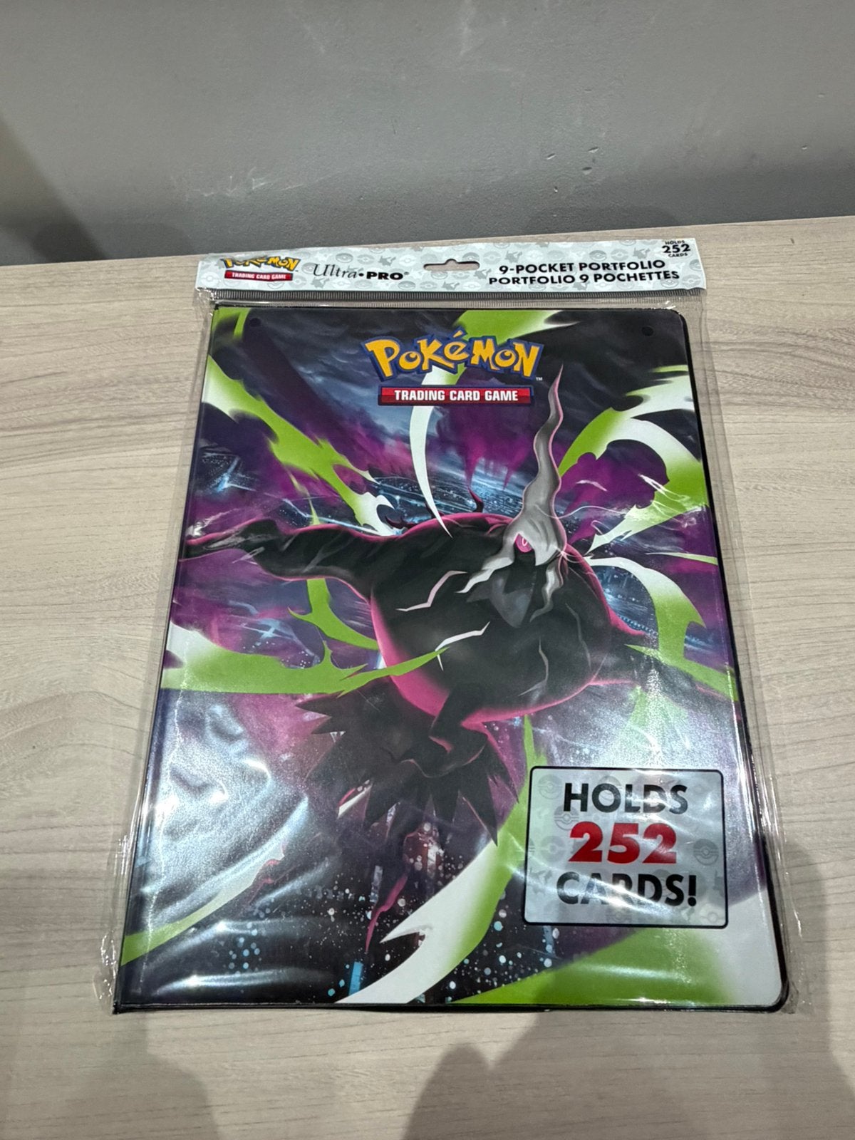 Ultra Pro Pokémon - 9-Pocket Portfolio: Pitch Black, Ophalen of Verzenden, Sleeves of Kaarthoesjes