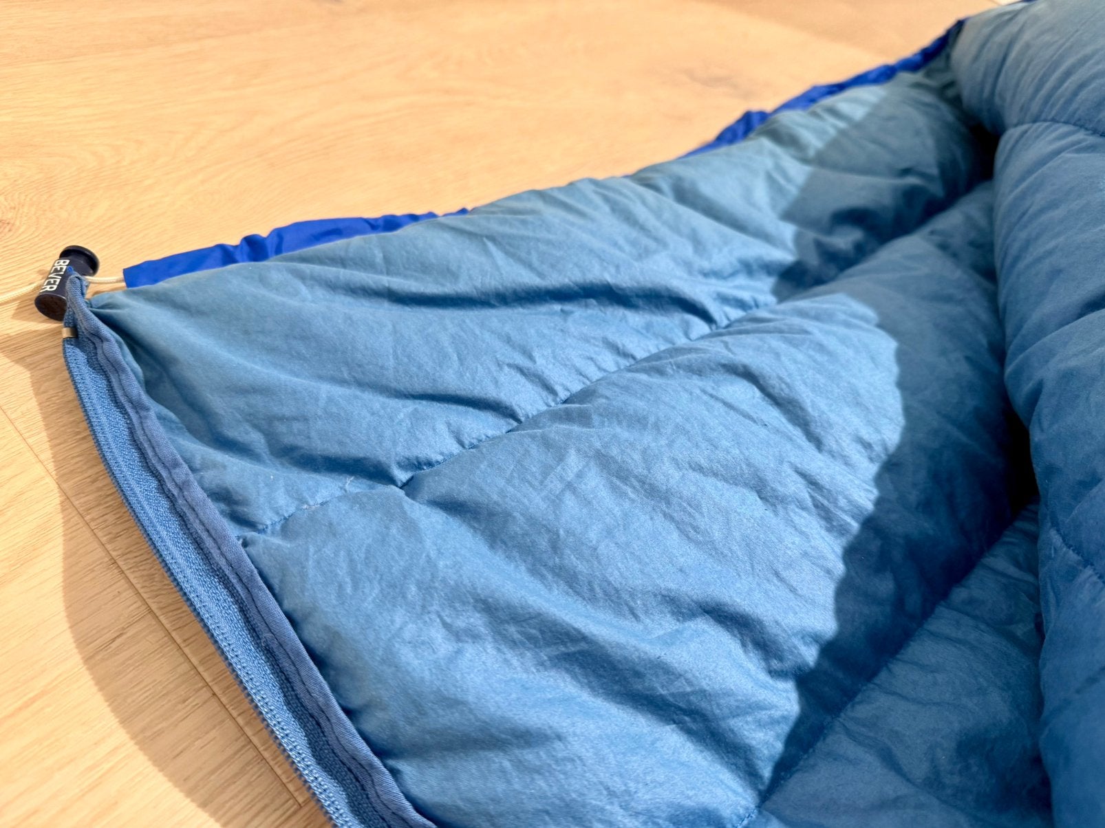 Bever Outdoor slaapzak dons voor backpacken camping kamperen, Caravans en Kamperen, Slaapzakken, Ophalen of Verzenden, Zo goed als nieuw