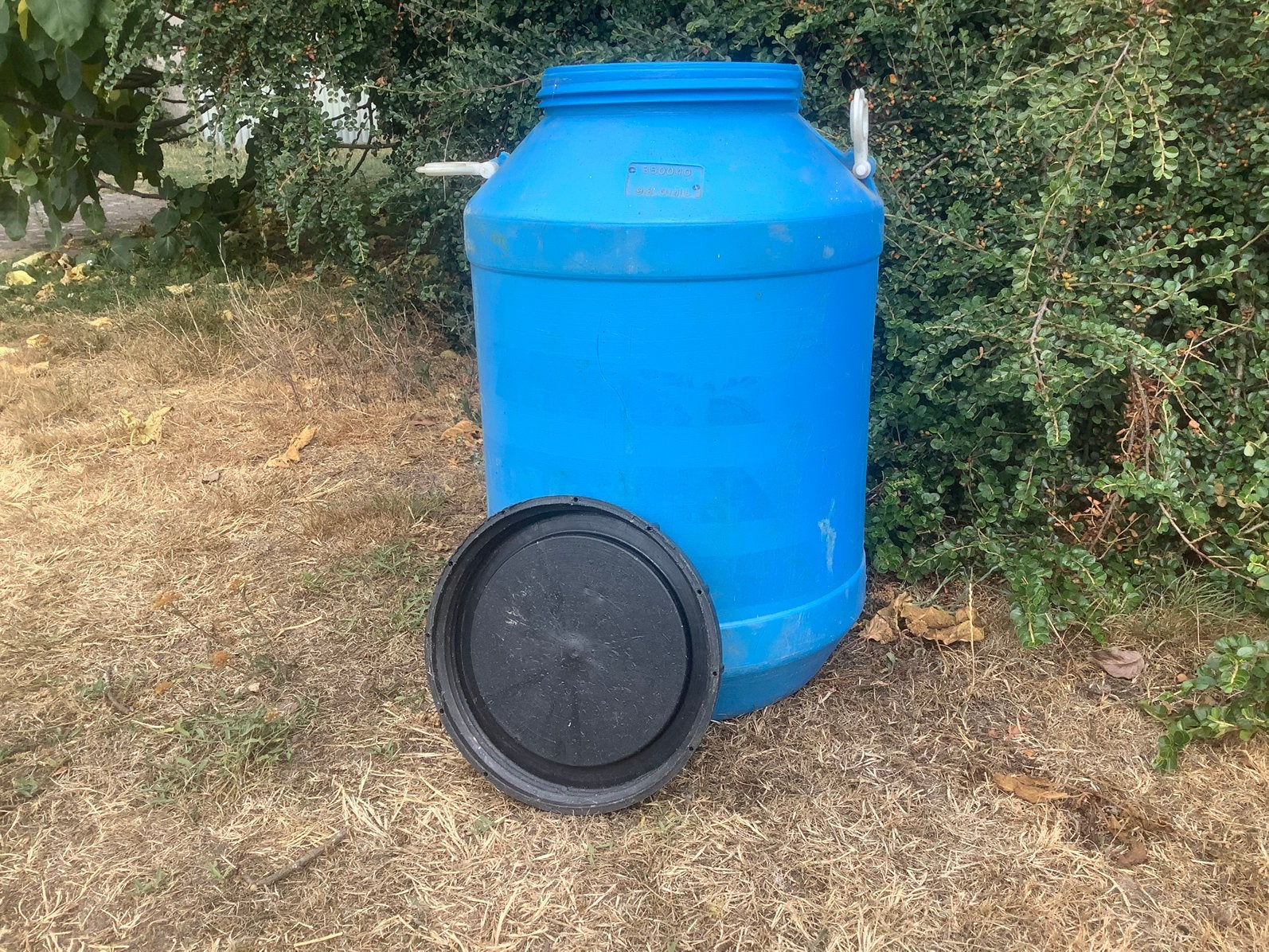 Goed afsluitbare tonnen, Minder dan 75 liter, Ophalen, Gebruikt, Kunststof