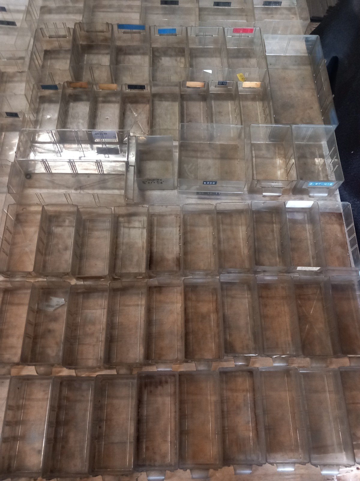 Plastic bakjes, Ophalen, Minder dan 40 cm, Doos, Minder dan 35 cm