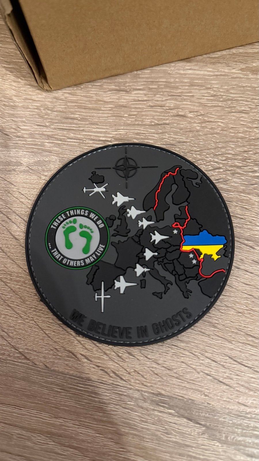 Diverse We Belive In Ghosts Patches te koop, Ophalen of Verzenden, Luchtmacht, Overige gebieden, Embleem of Badge