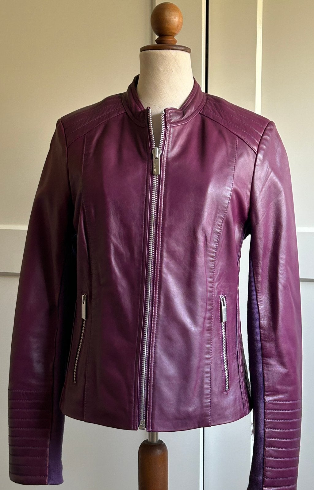 Prachtig burgundy/bordeauxrood leren jasje maat 38, Maat 38/40 (M), Ophalen of Verzenden, Zo goed als nieuw, Jasje