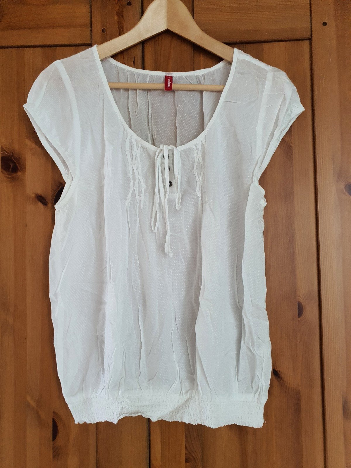 Manguun wit viscose topje maat 40, nooit gedragen, Manguun, Ophalen of Verzenden