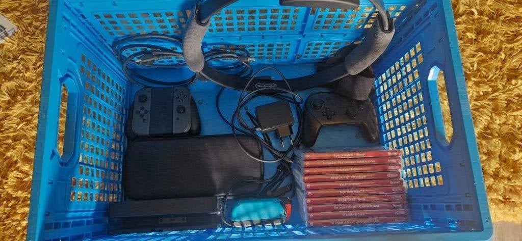 Switch (inc dock/pro controler/games/adventure ring), Ophalen, Gebruikt, Overige genres, 3 spelers of meer