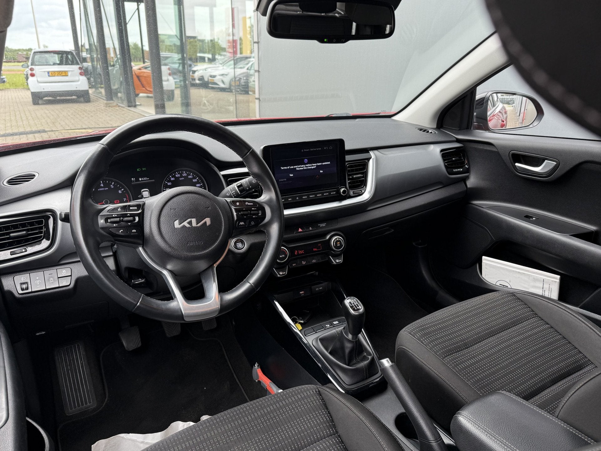 Kia Stonic BWJ 2021 1.0 T-GDi MHEV 100 PK DynamicPlusLine FU, Voorwielaandrijving, Gebruikt, Met garantie (alle), 49 €/maand
