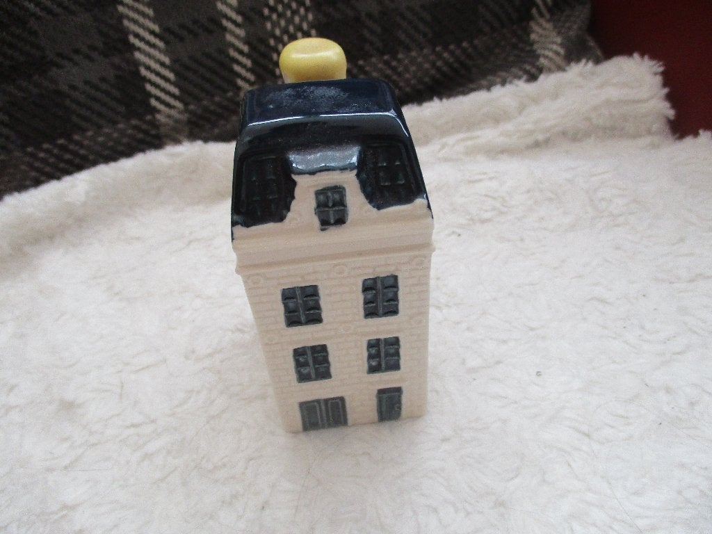 KLM Huisje 43 geseald met drank, Verzamelen, Ophalen of Verzenden, Zo goed als nieuw, 41 t/m 60, Gevuld