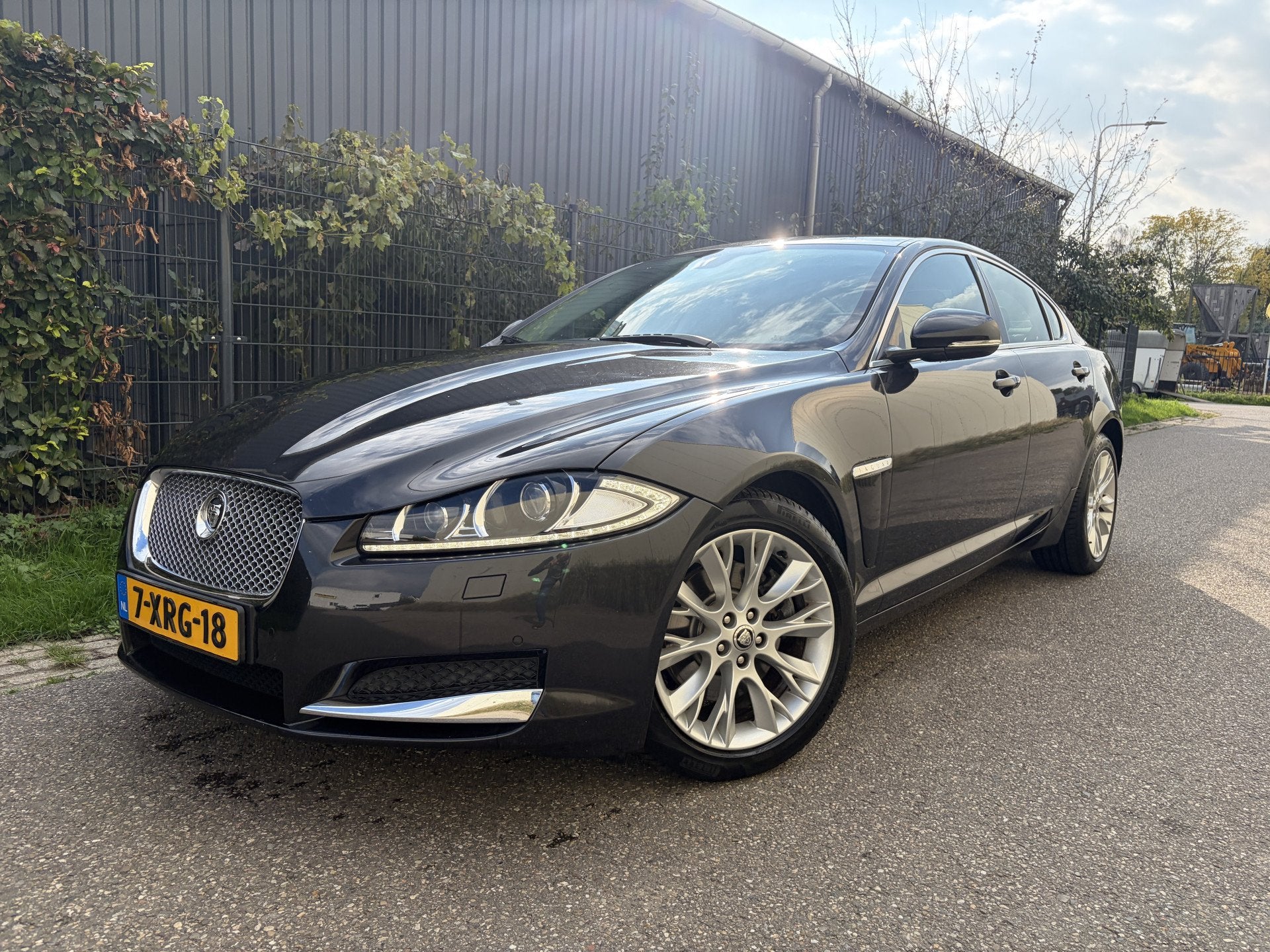 Jaguar XF 2.2D / AUTOMAAT / LEER / NAVI / CRUISE / STOELVERW, Auto's, Automaat, Euro 5, Achterwielaandrijving, Gebruikt