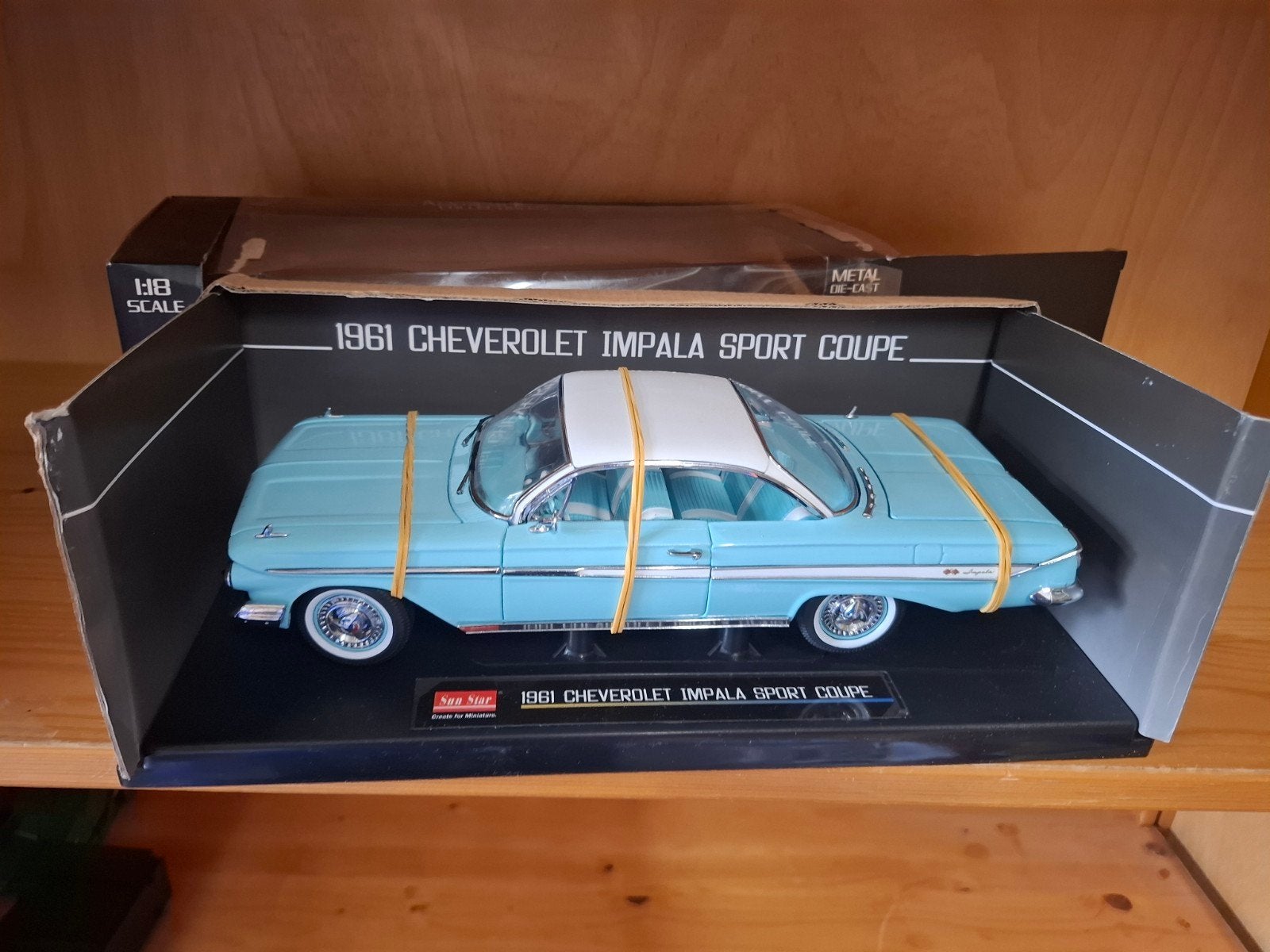 Sun Star 1:18 Chevrolet Impala 1961 Modelauto, Ophalen of Verzenden, Zo goed als nieuw, Sun Star