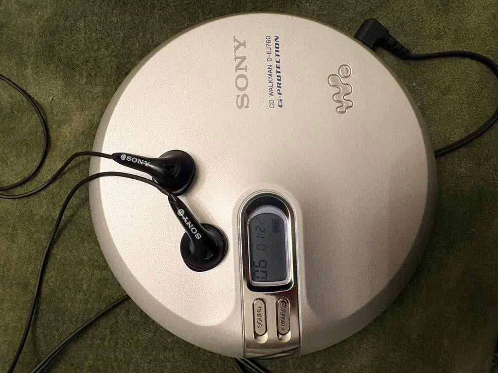 zilverkleurige Sony D-EJ760 CD Walkman met oortjes, Ophalen of Verzenden, Discman