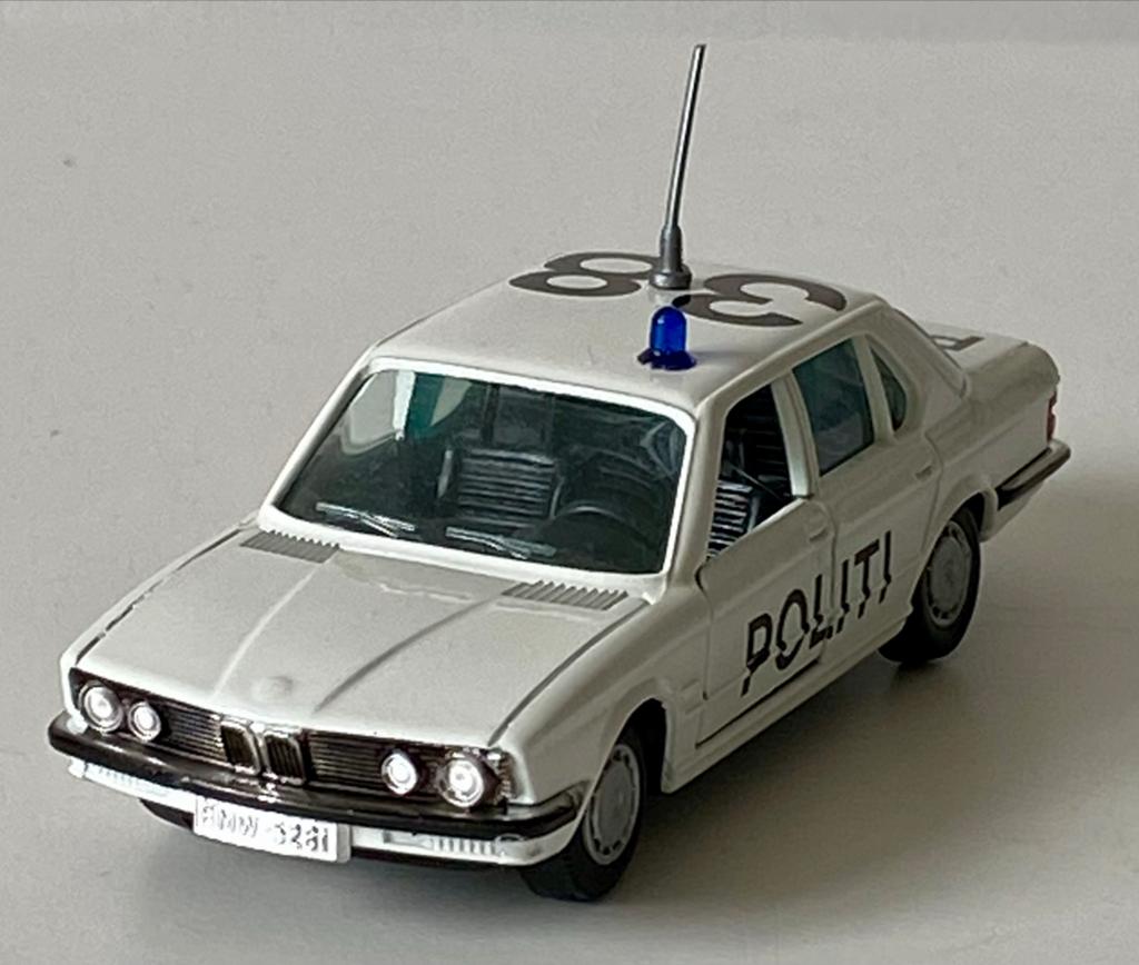 GAMA BMW 528i Politie Modelauto - Gedetailleerd Schaamodel, Ophalen of Verzenden, Zo goed als nieuw, Auto, Overige merken
