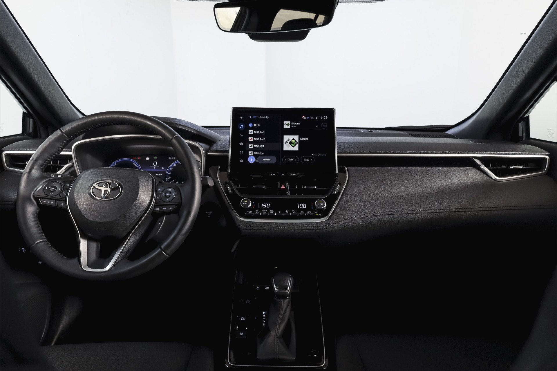 Toyota Corolla Cross Hybrid 140 Dynamic | Dig. Cockpit | Ada, Auto's, 12 maanden, Stof, Gebruikt, Zwart