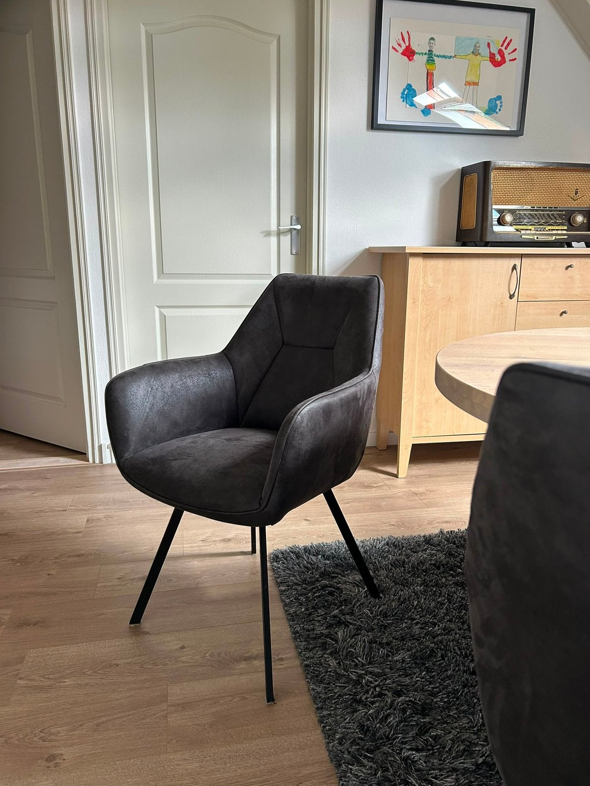 Ronde Tafel+4 stoelen,gratis bezorgd binnen 10 km, Ophalen, Zo goed als nieuw, Hout, Vier